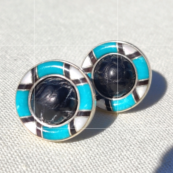 Vintage Other - Vintage STERLING artisan made onyx and turquoise cuff links